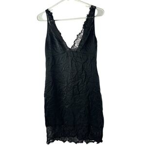 Saja silk lace dress in black size 2